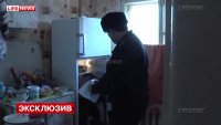 Спрятался в холодильнике